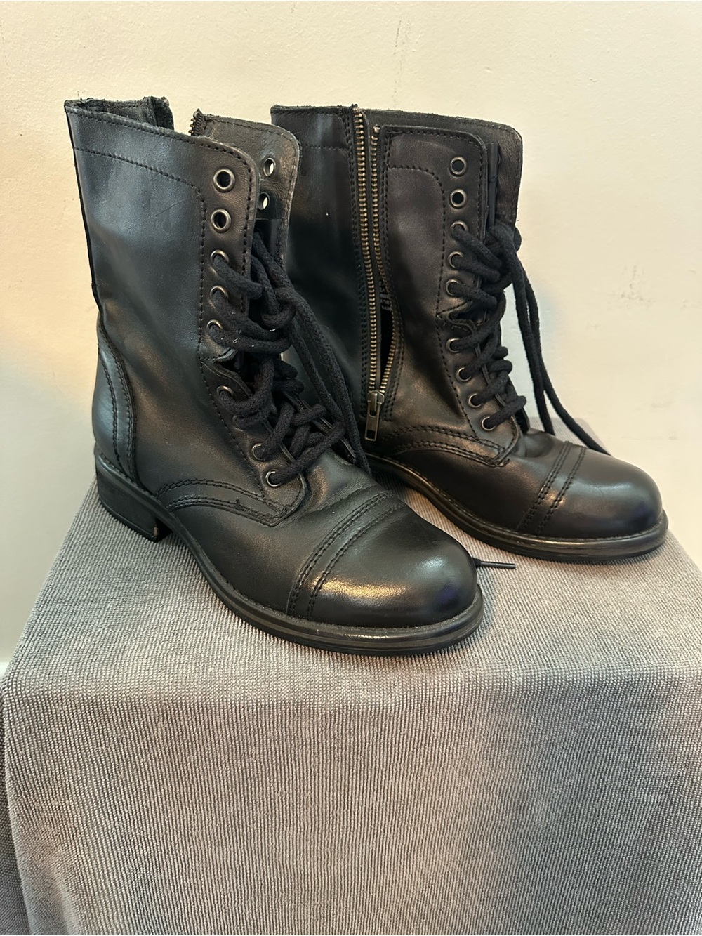 Steve Madden Women's Black Lace-Up Combat Boots with Side Zip